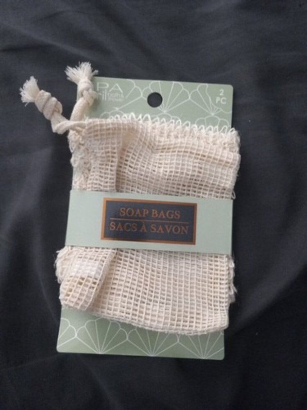 2 Pack Of Mesh Soap Bags Easy Tie Closure Re-usable Washable  NWOT
